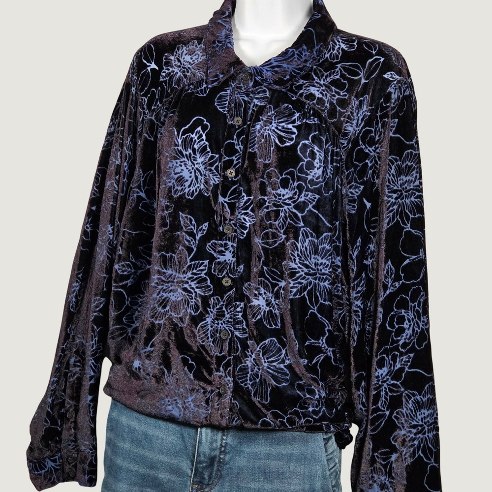 Torrid Womens 3 Button Down Burnout Velvet Floral Shirt Blue Navy Long Sleeve